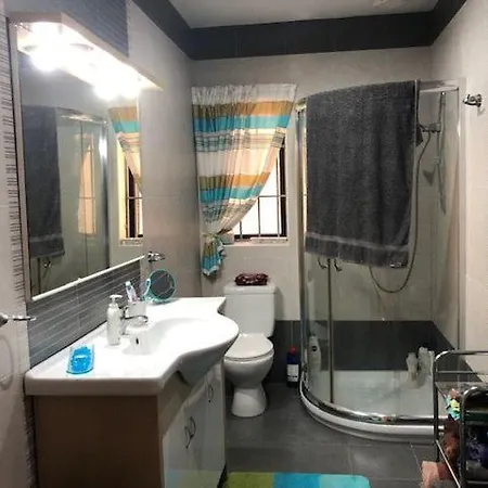 Modern Rm 2 With Private Bathroom * بيمبروك